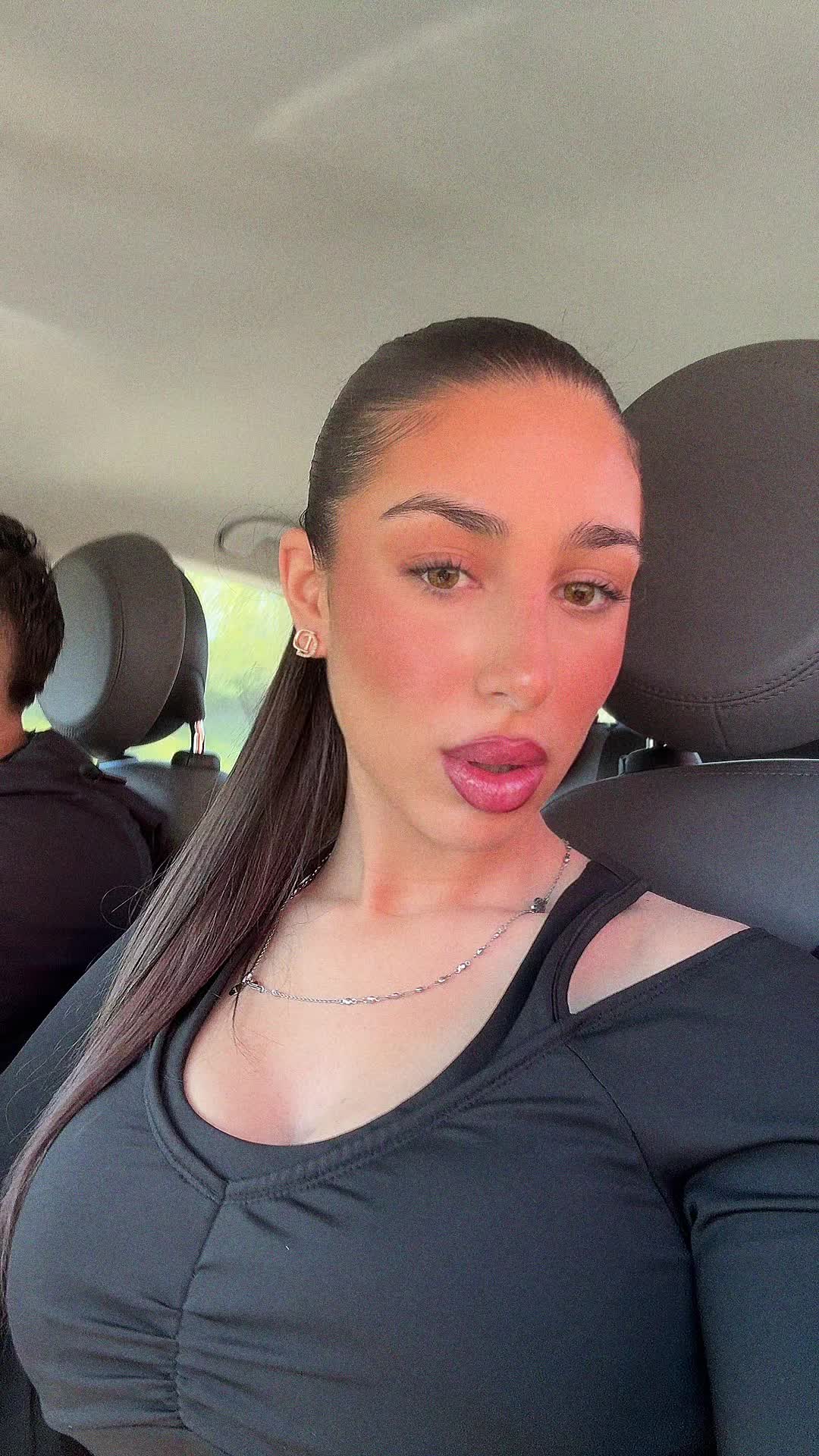 @𝑅𝑜𝑠𝑎 🇮🇹