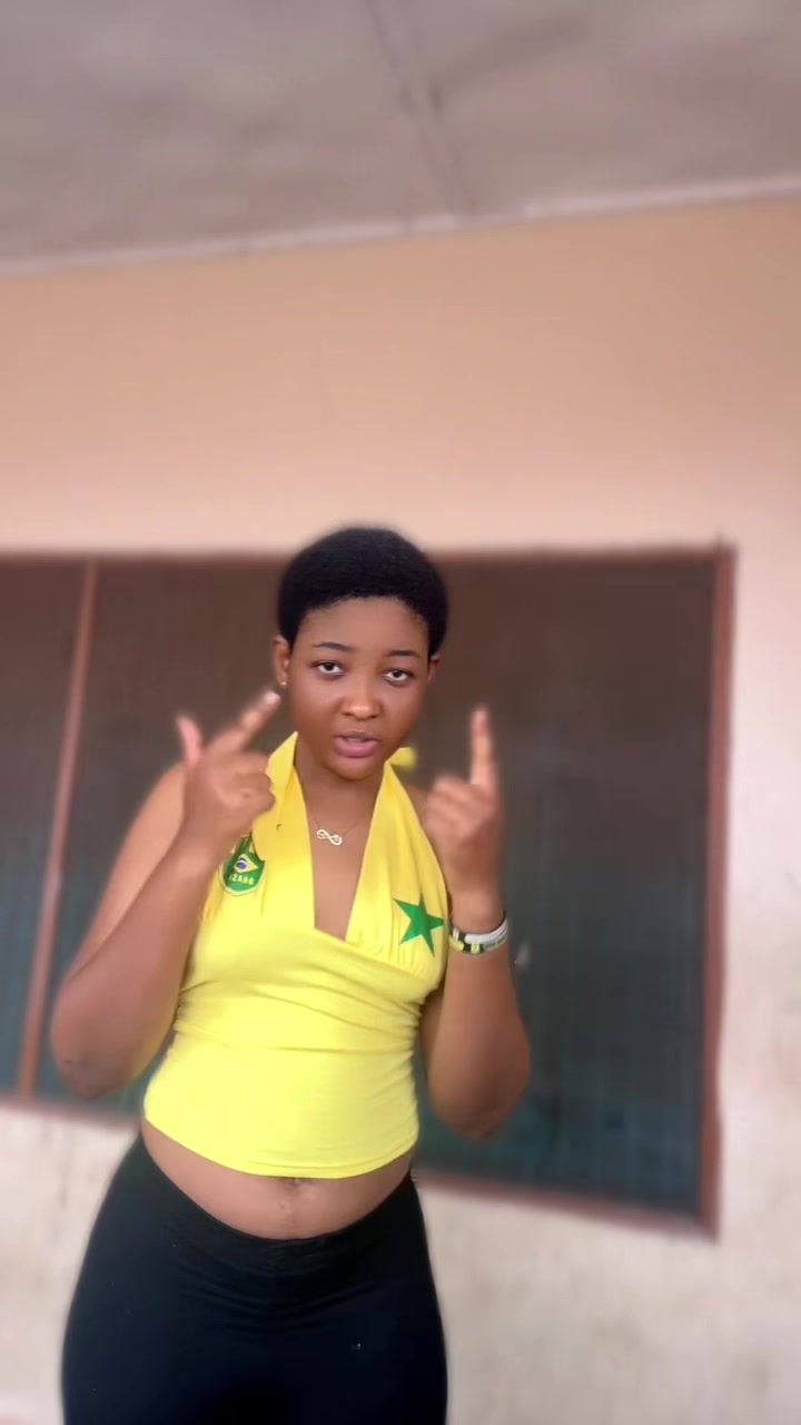 @…..🖇️Realest 🦋Afyah 💦💕