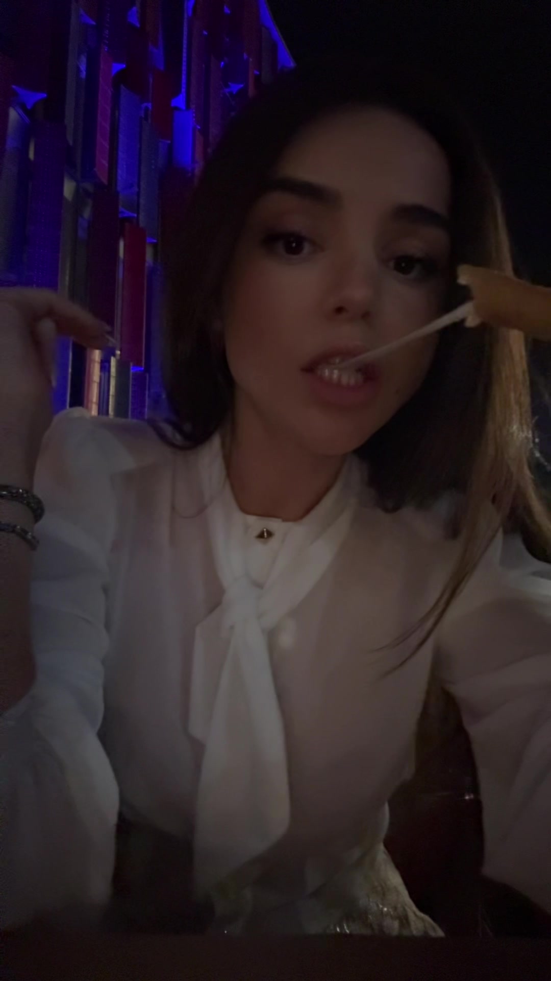 @Esmeralda