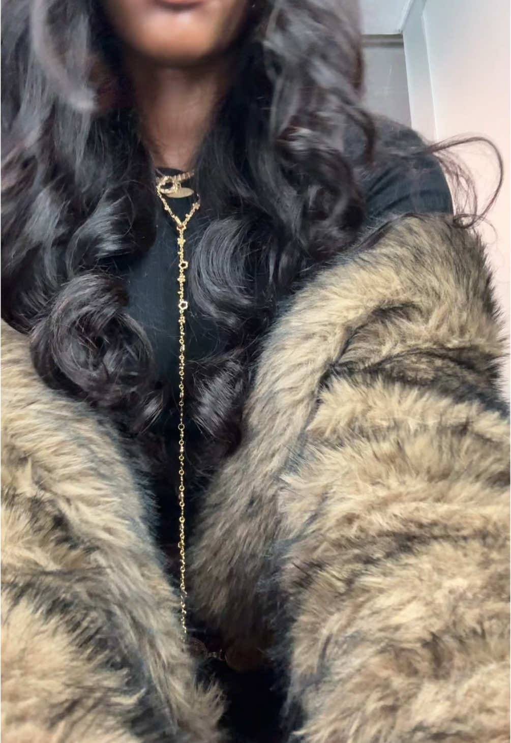 @anishaaniyah
