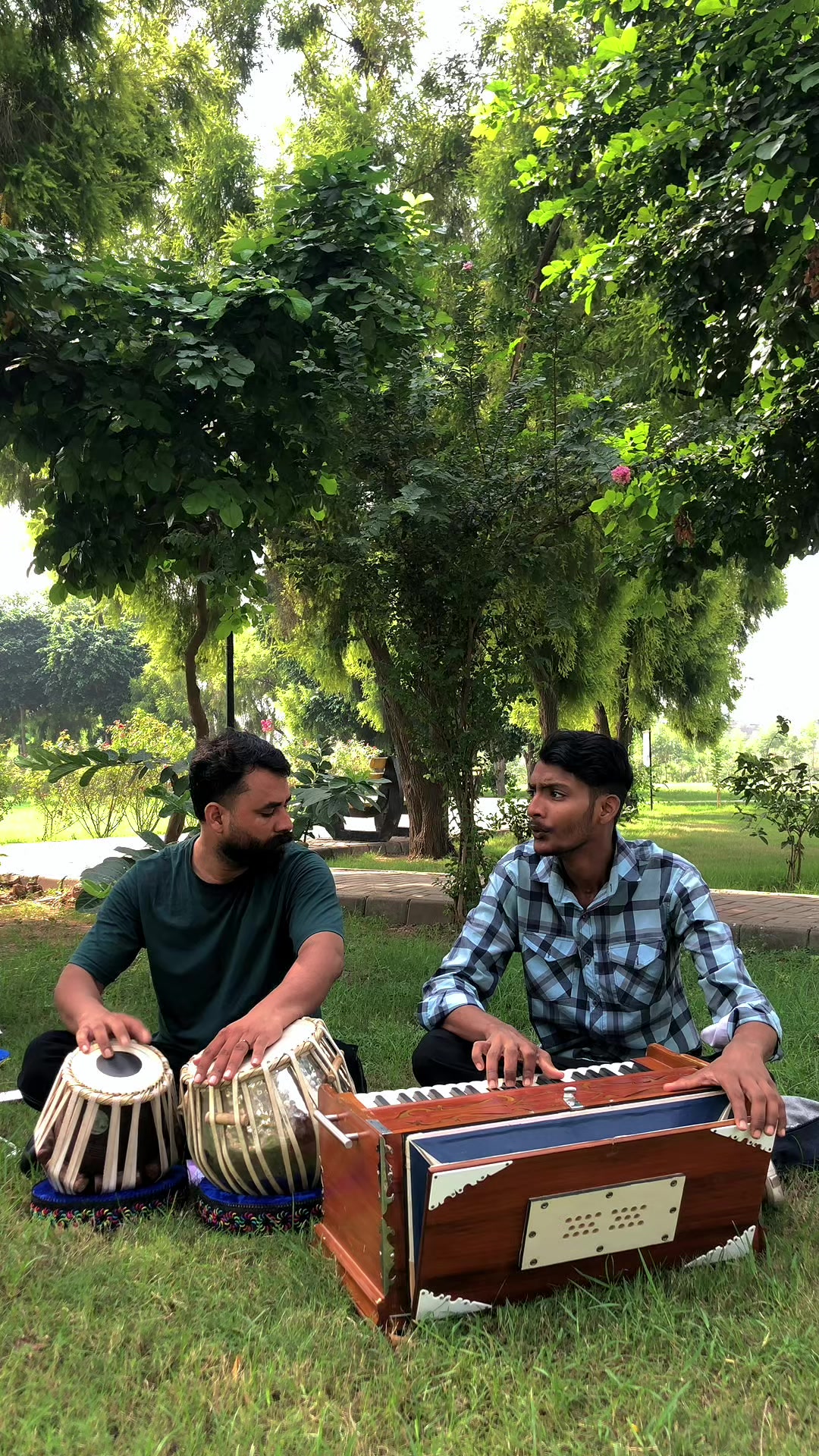 @Amir Niaz live beats