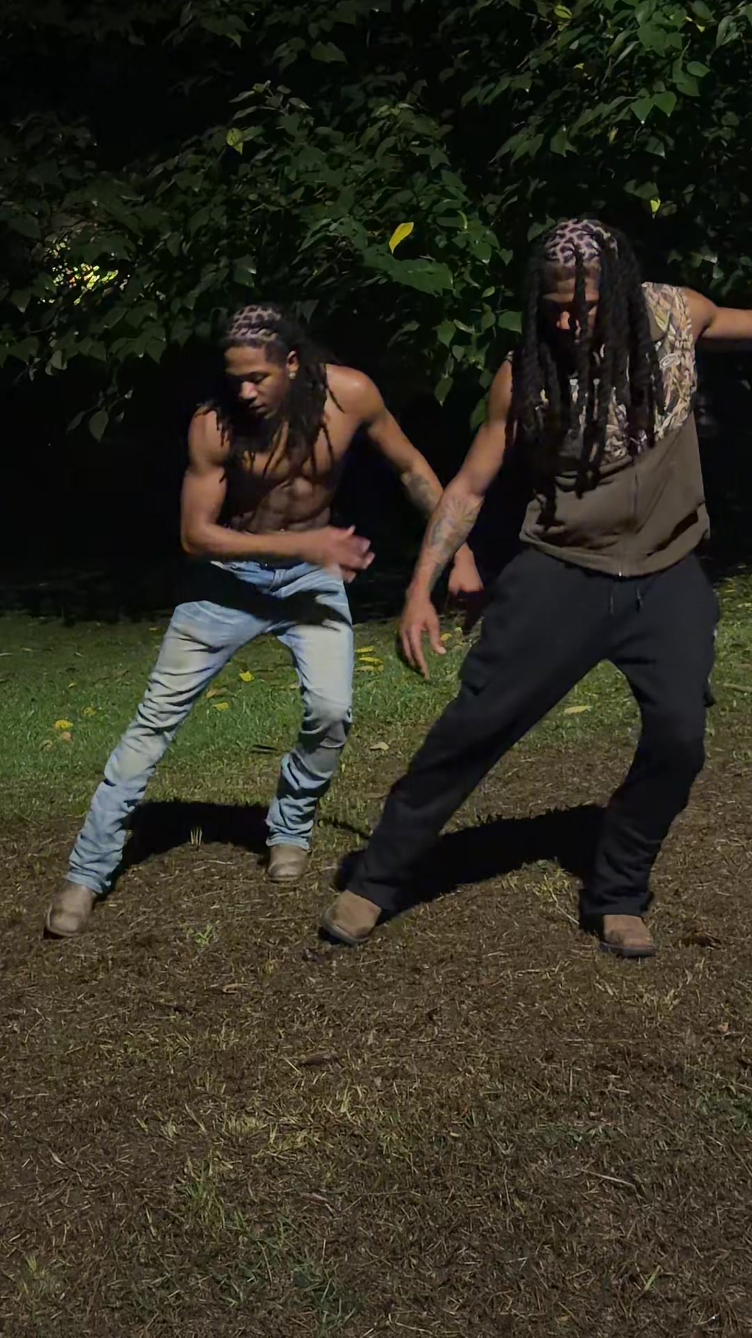@Ghettotwins_