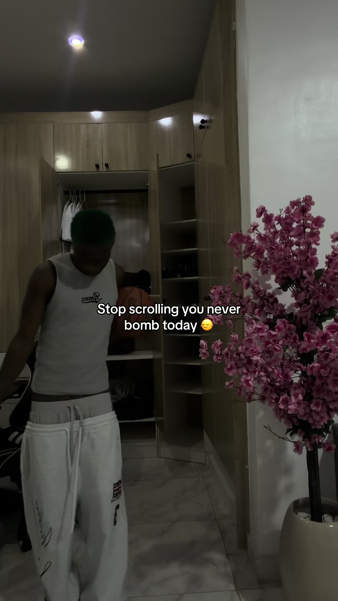 @KUNLE🤍✨