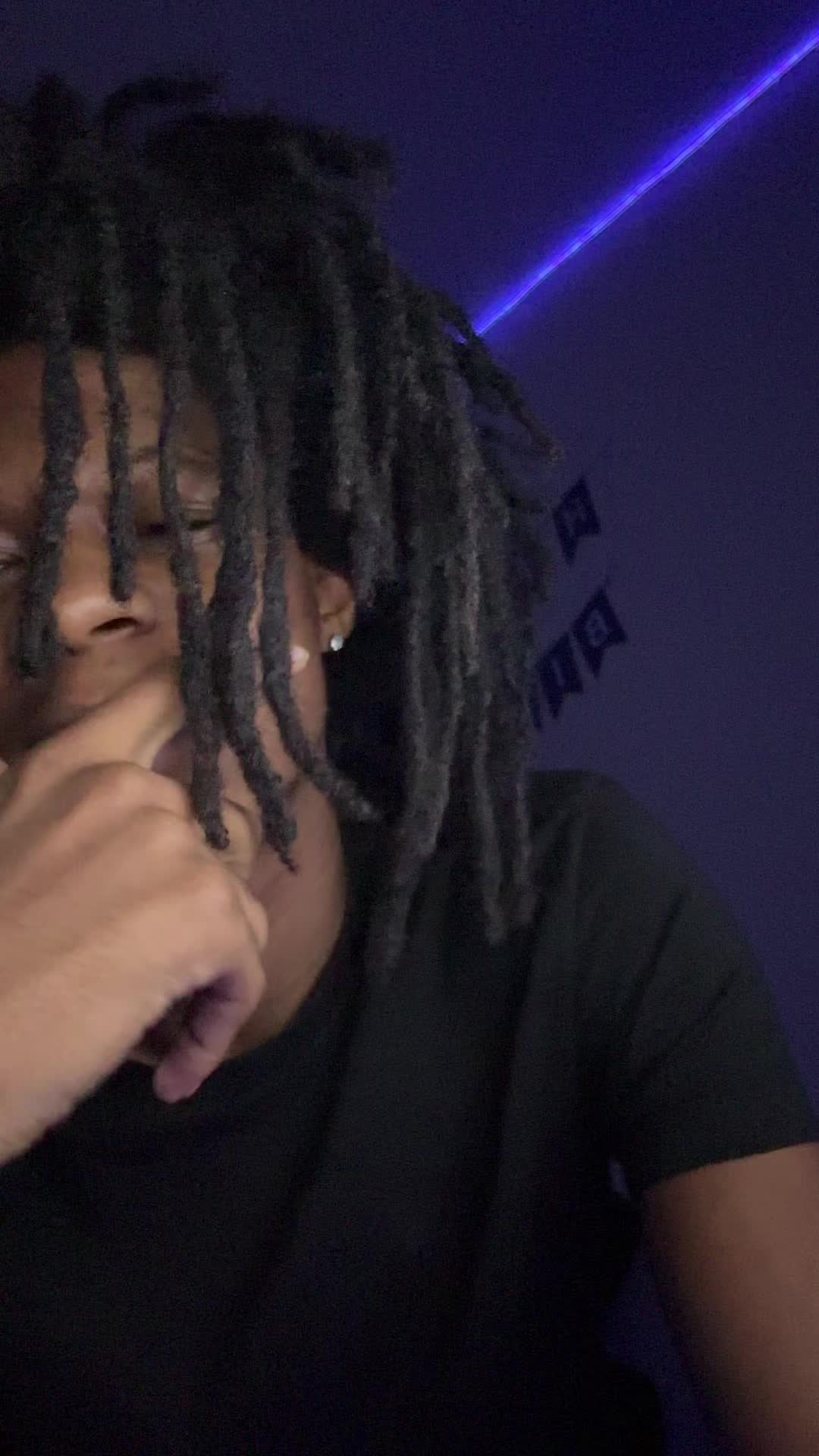 @AD🦇