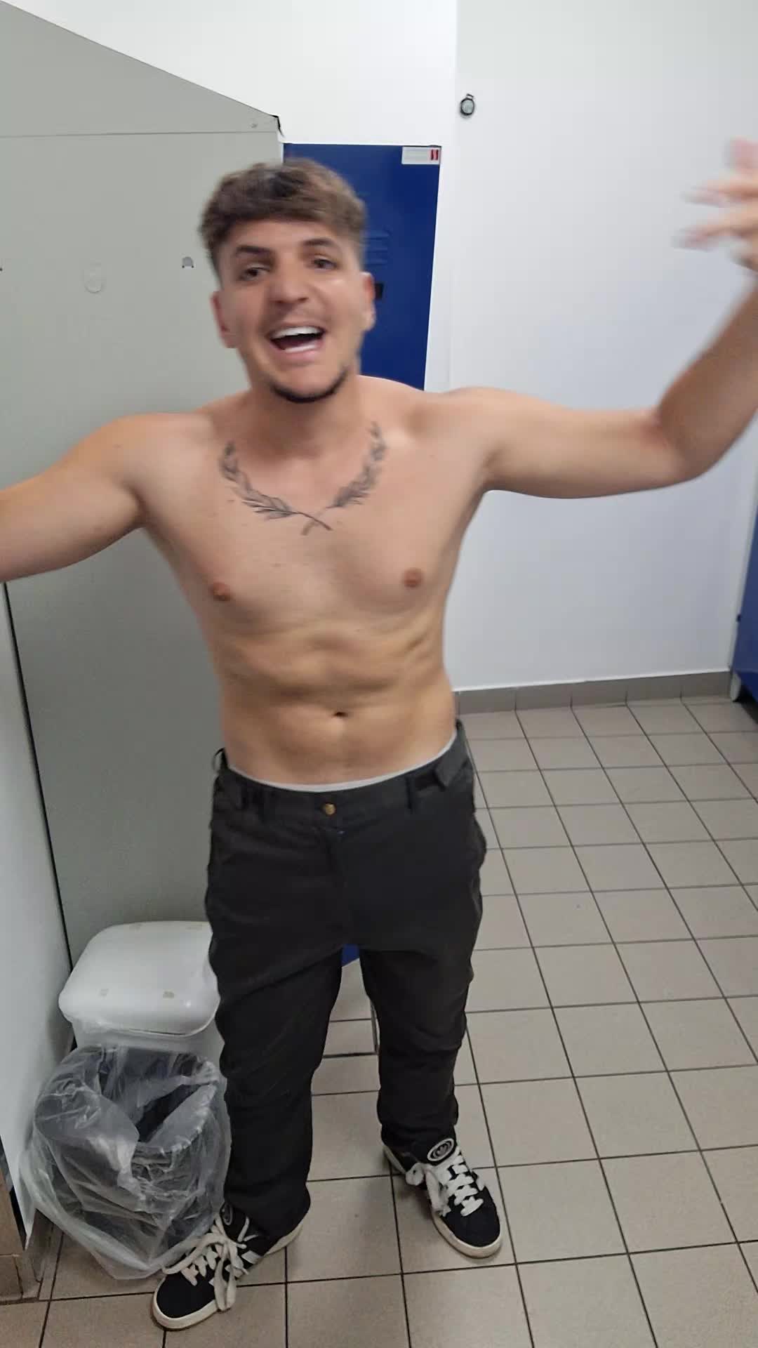 @TOMMY_MANDO_5