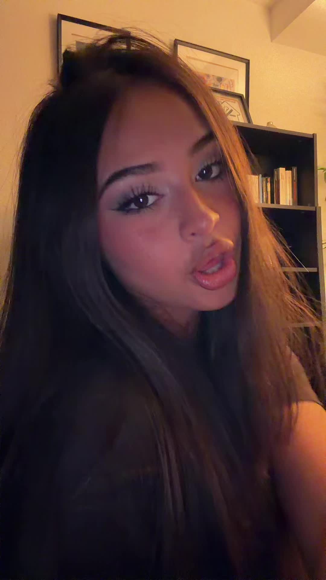 @Pamela ๐ค