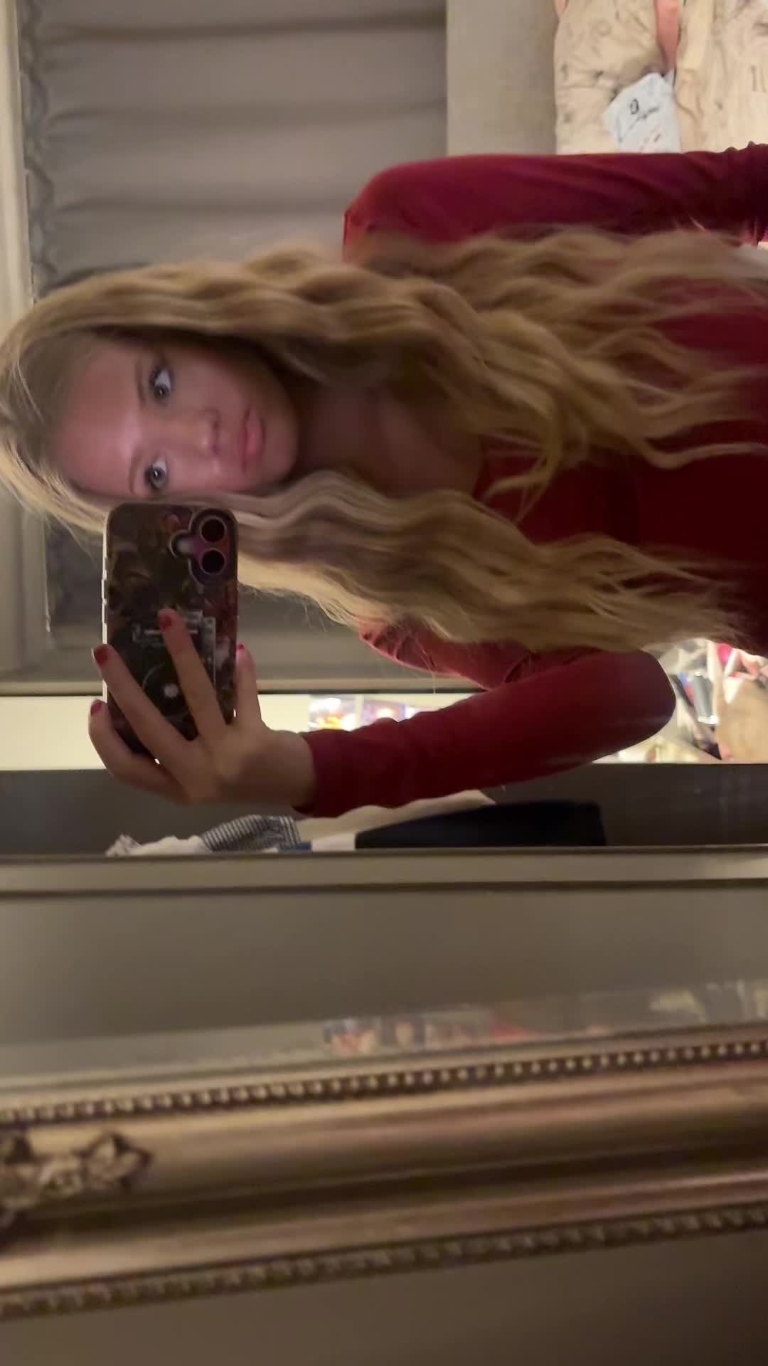 @libertylibbylib