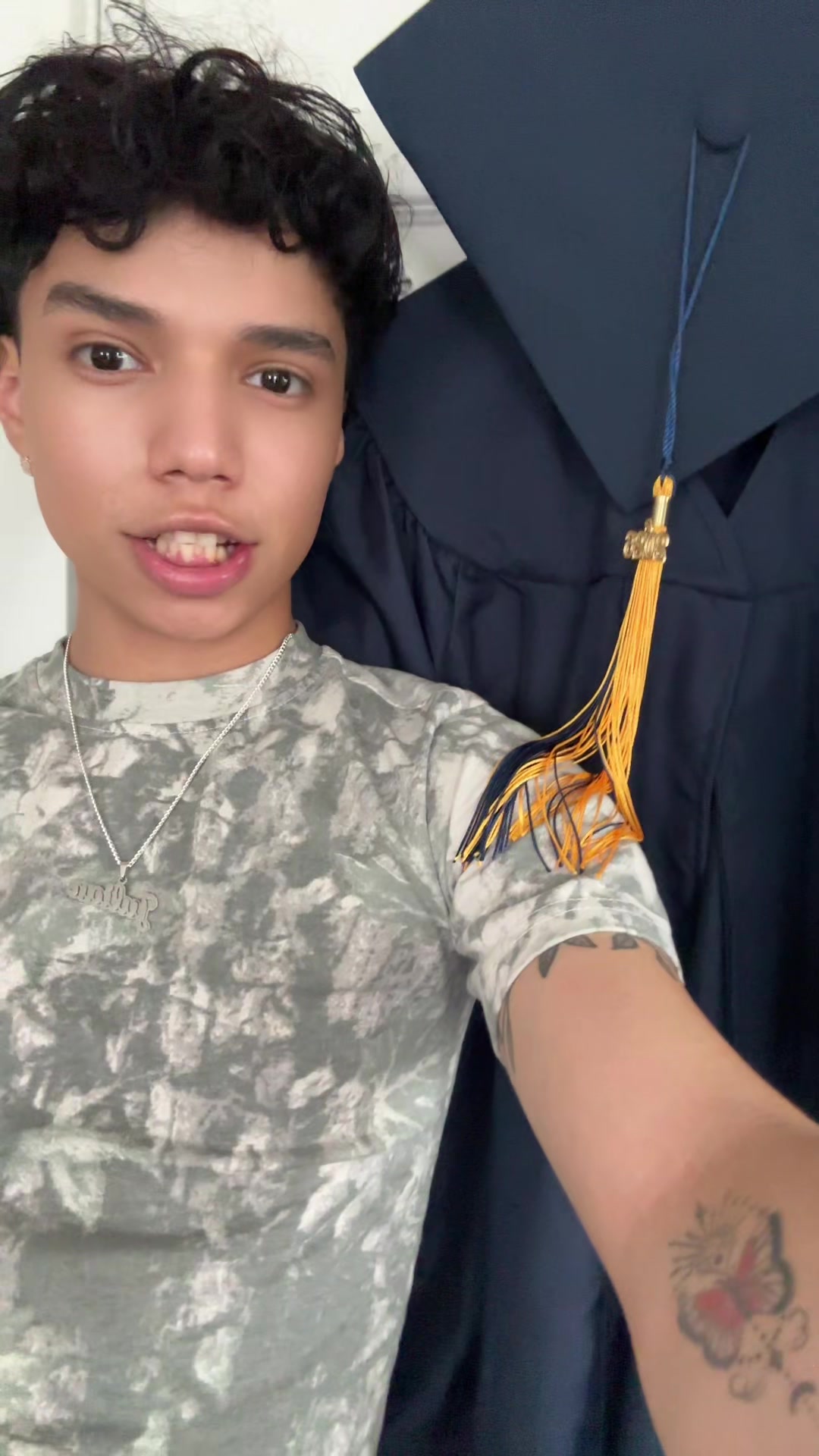 @prettyboyjulian1