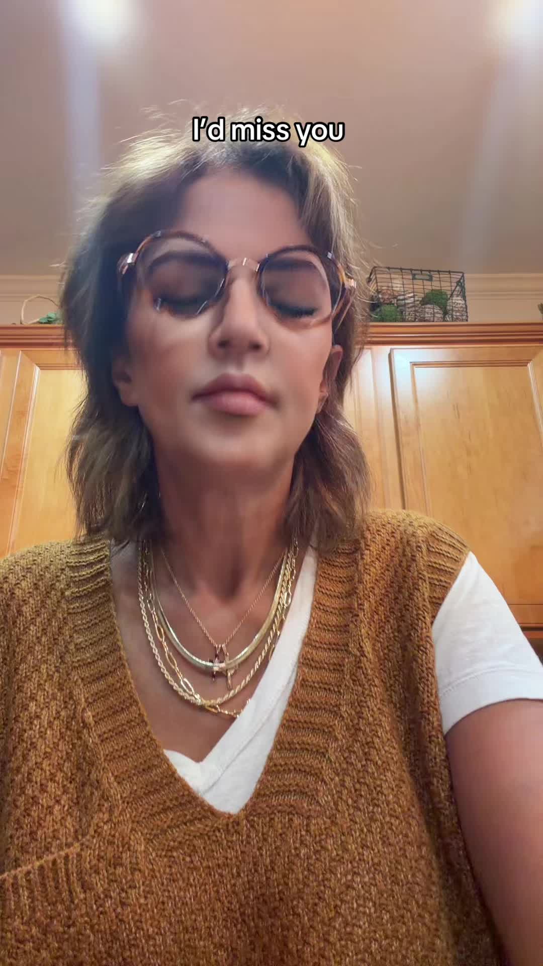 @Demi