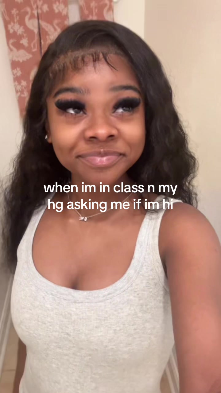 @yannalachelleee