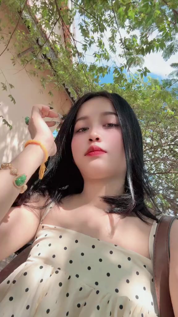 @Bee🤍