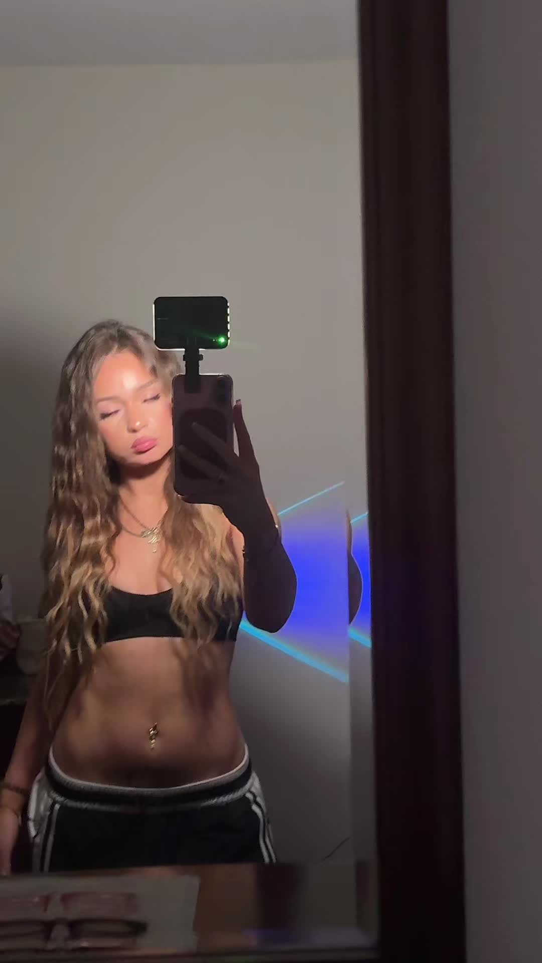 @jada🧸