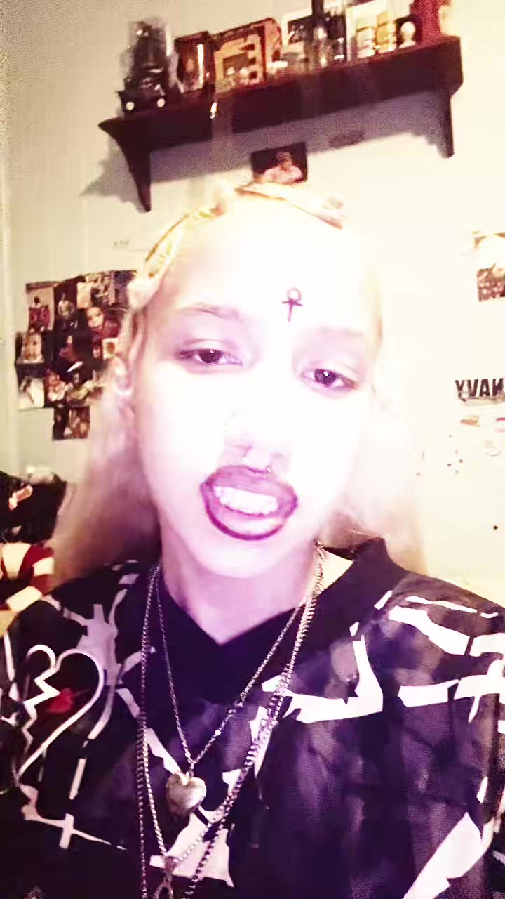 @🧿