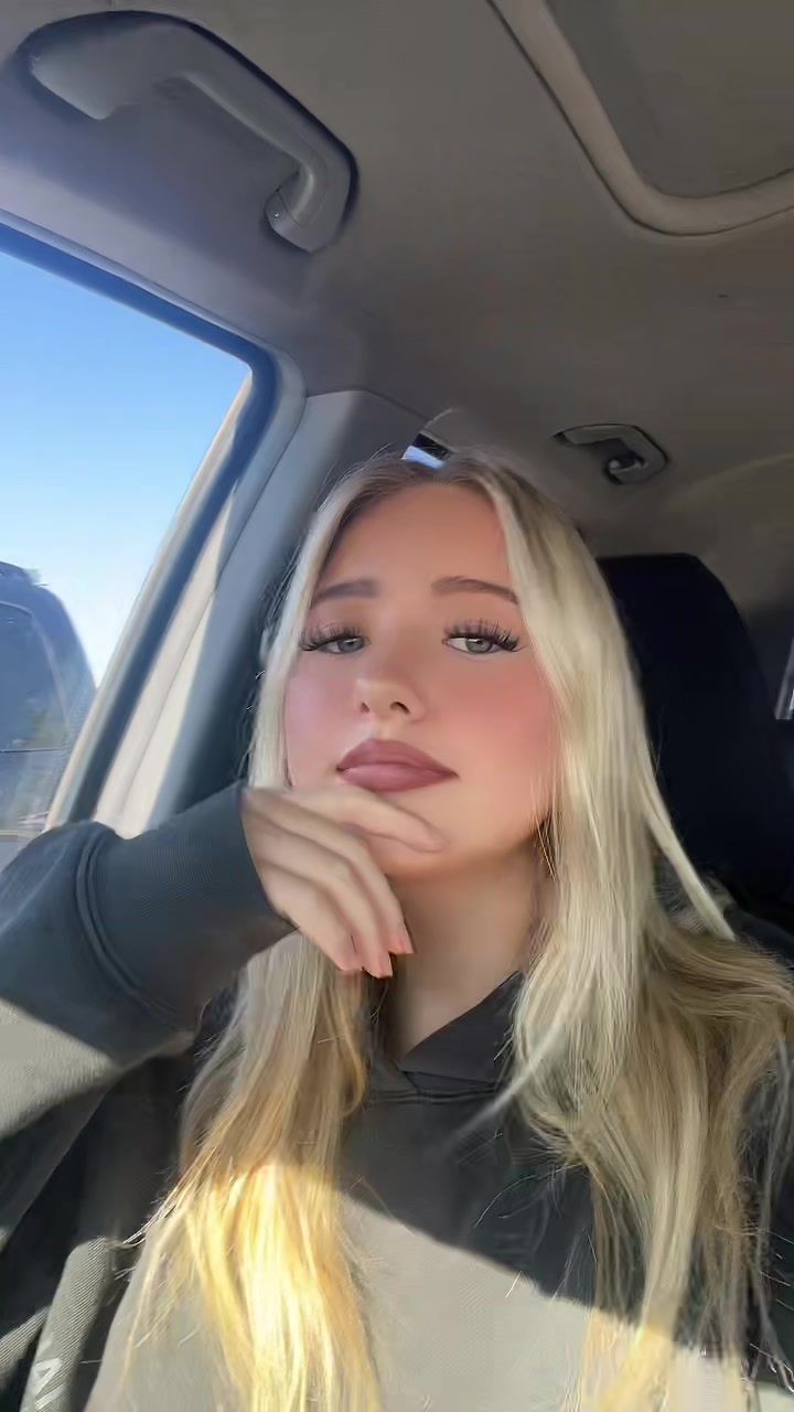 @pinkunicornglitter49