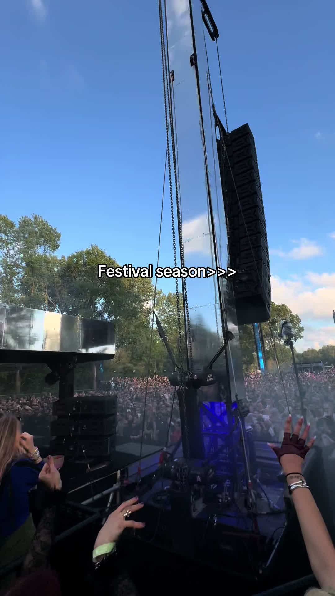 @Emi