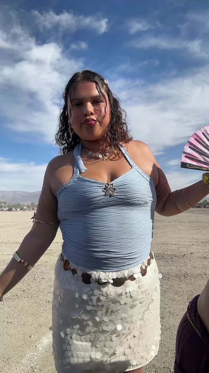 @Bella