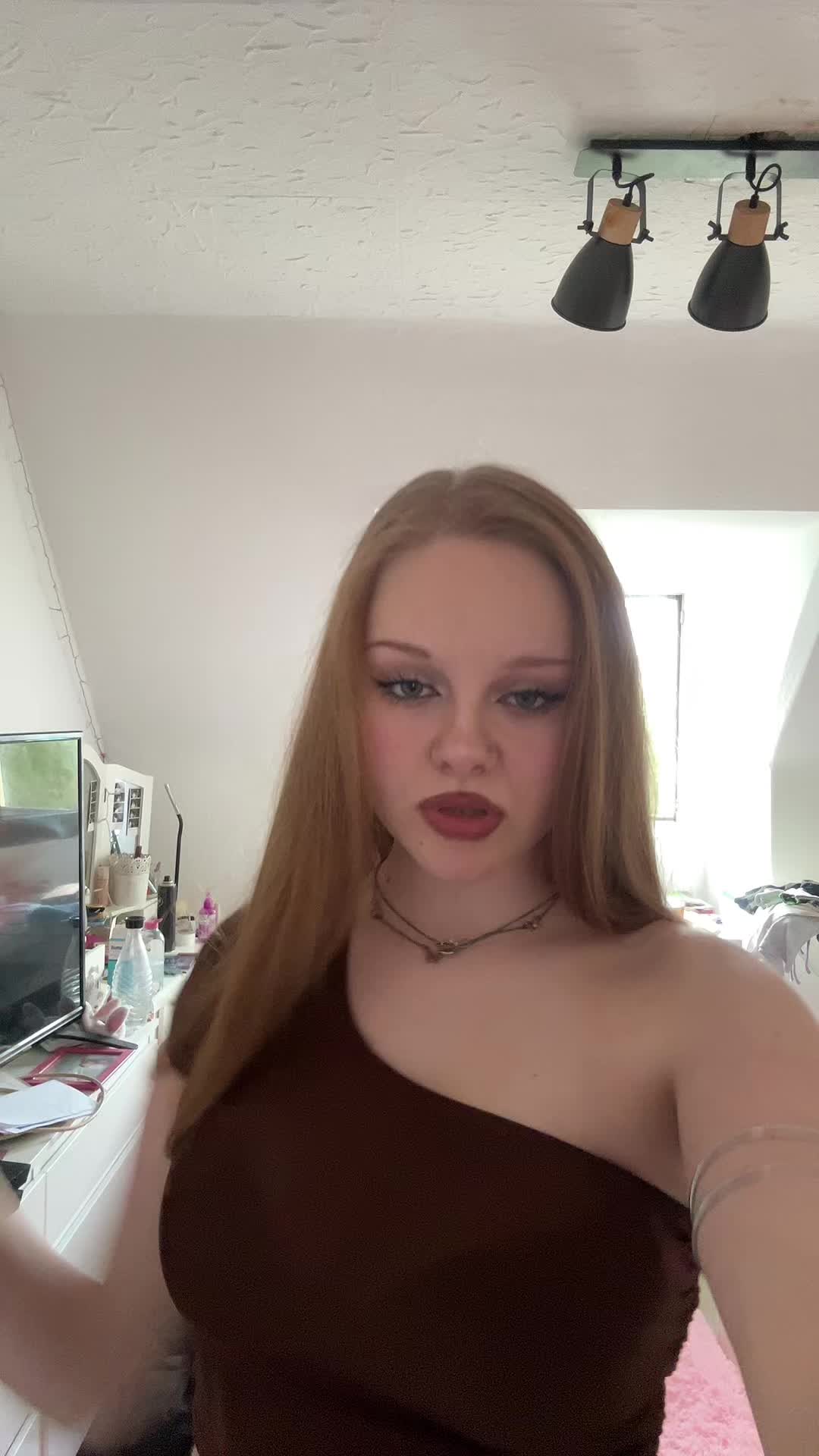 @𝐊 𝐈 𝐀 𝐑 𝐀 🦢