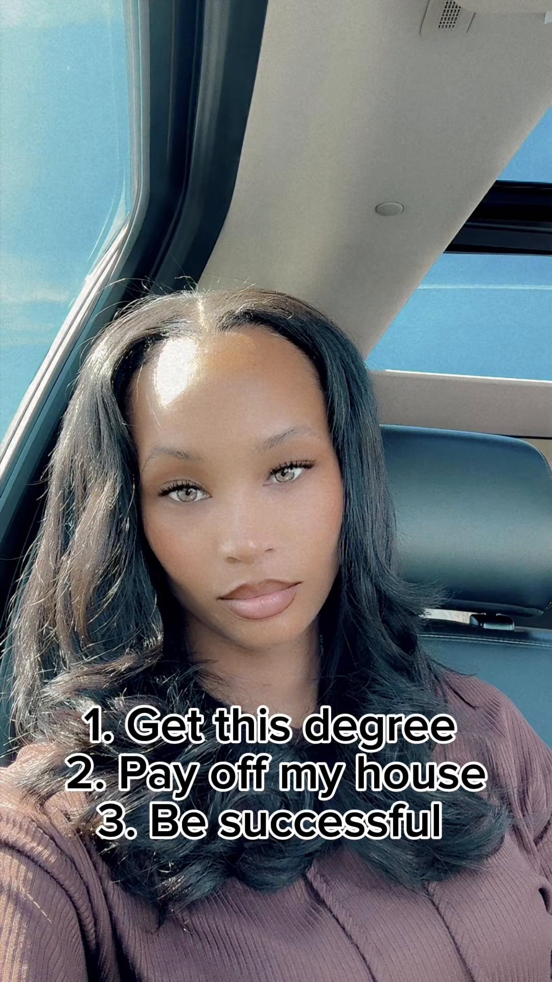@Mom.TheCrew
