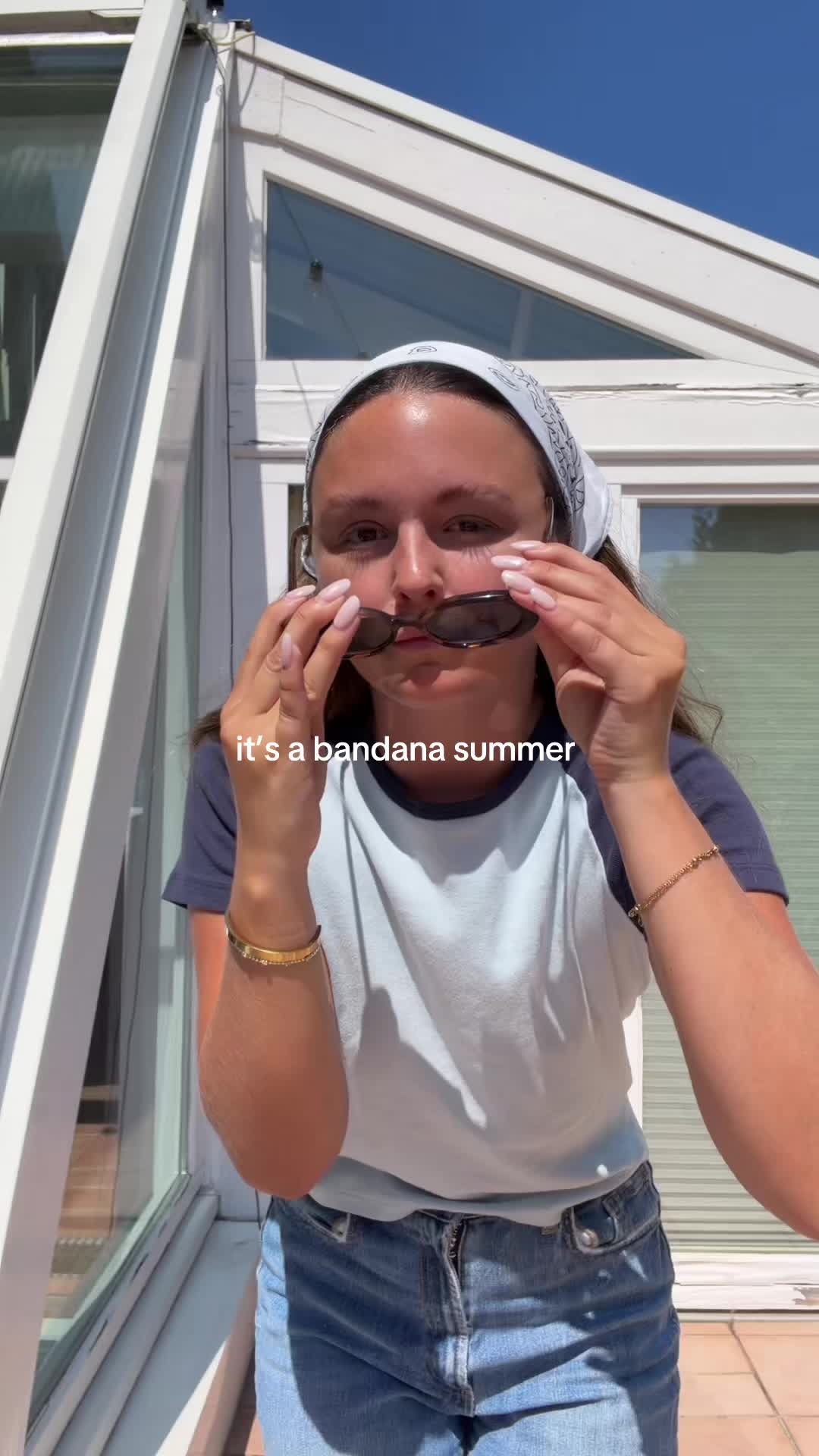 @melissamclghln