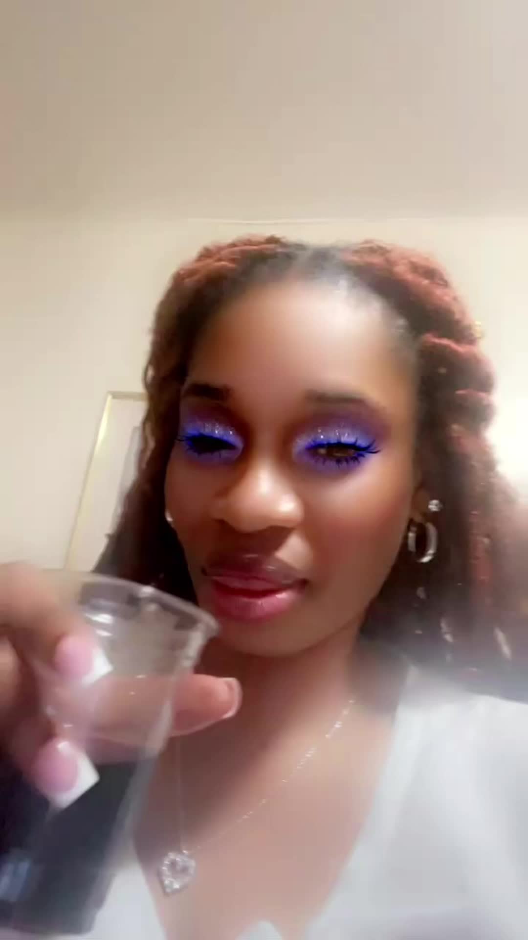 @Miss_Unique