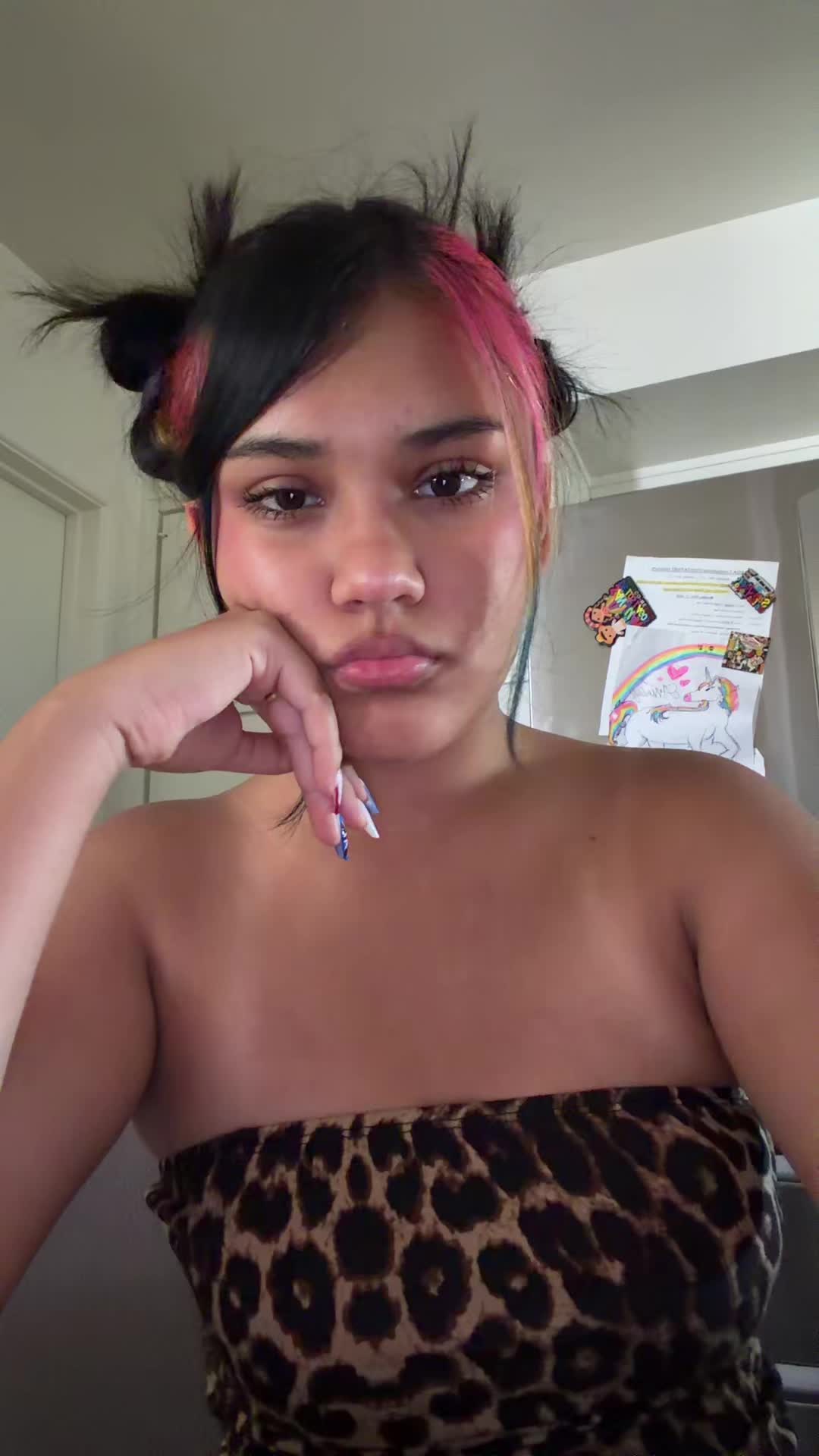 @pooping.unicornss