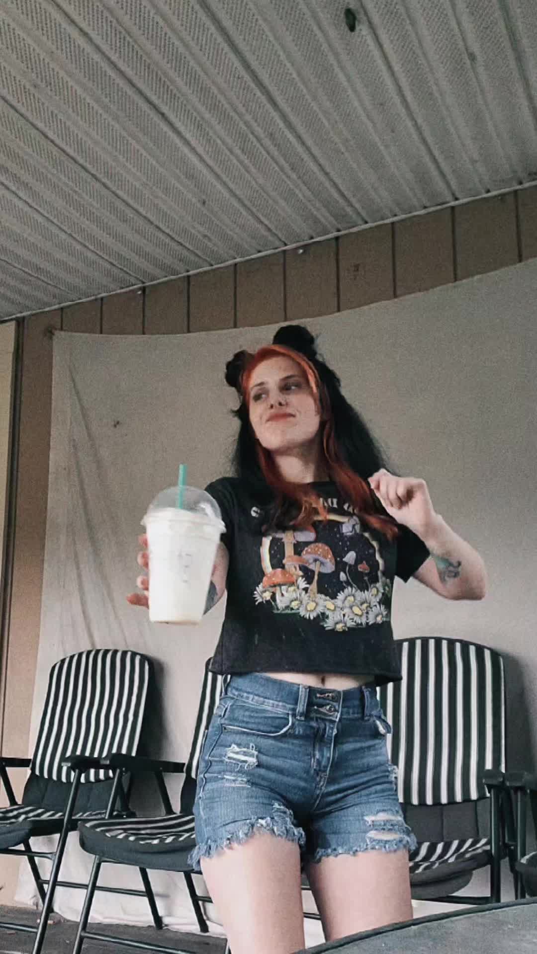 @Lexxxx
