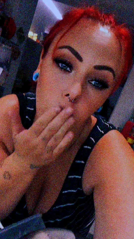 @Jenni✌️