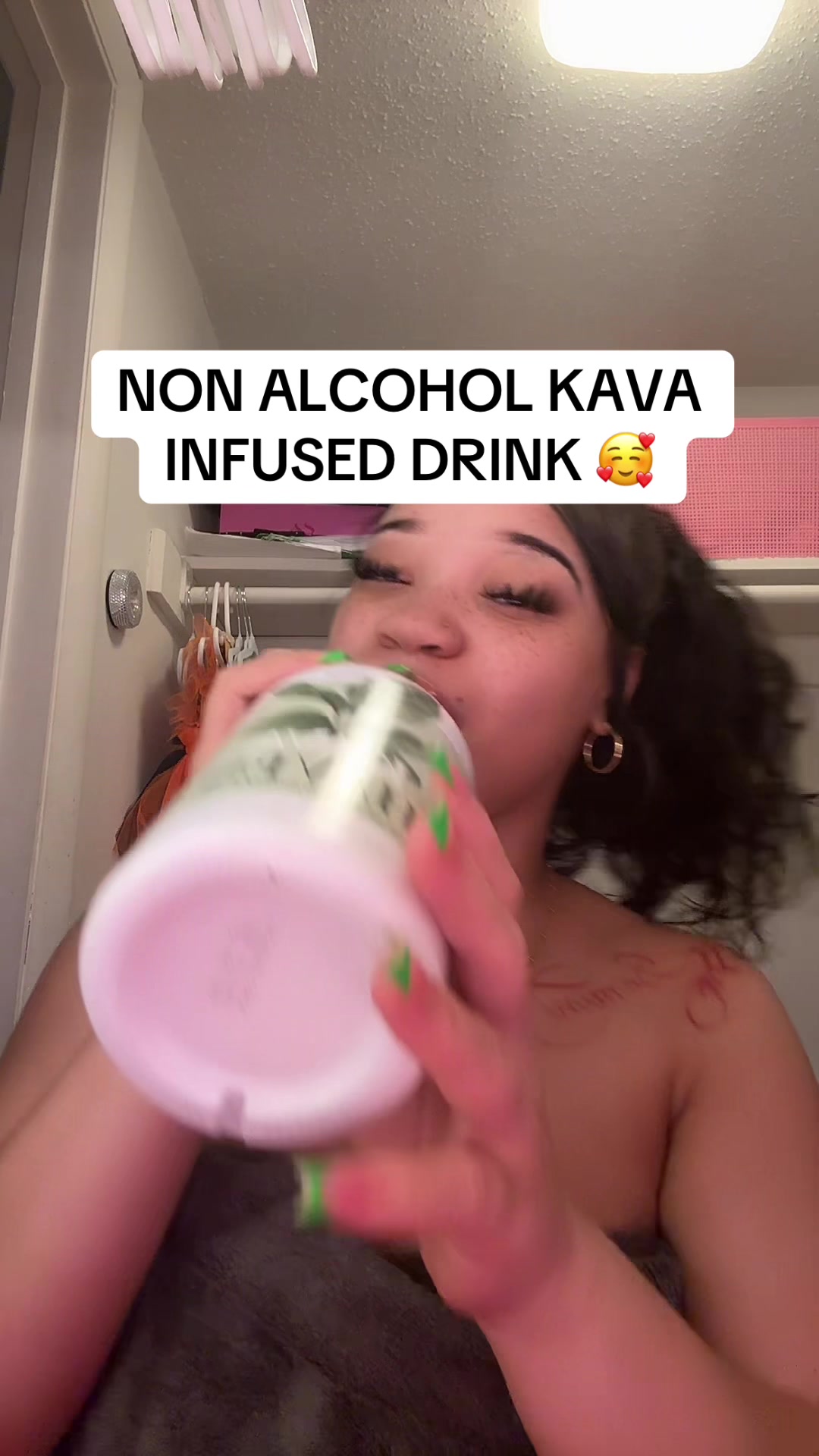 @itsAshuntii