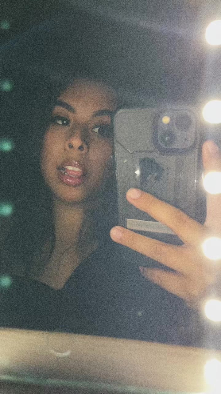 @Bella Marie2881