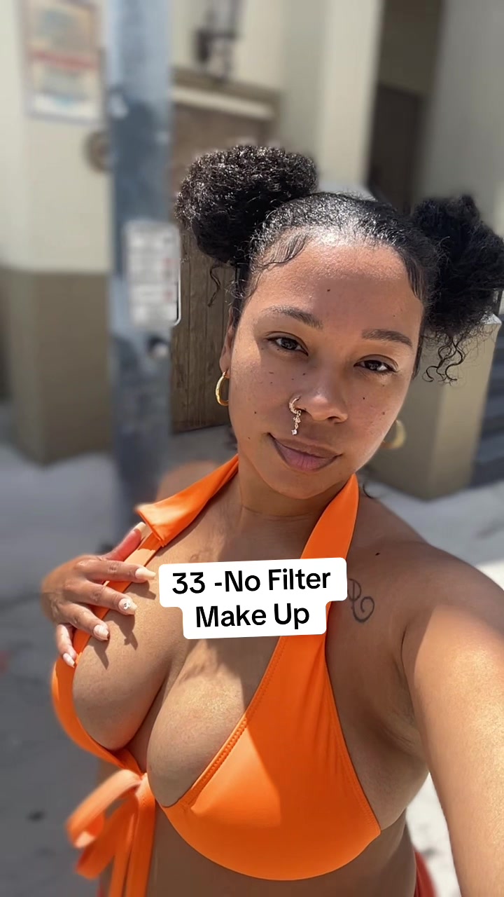 @🌻 AshMonique ✨