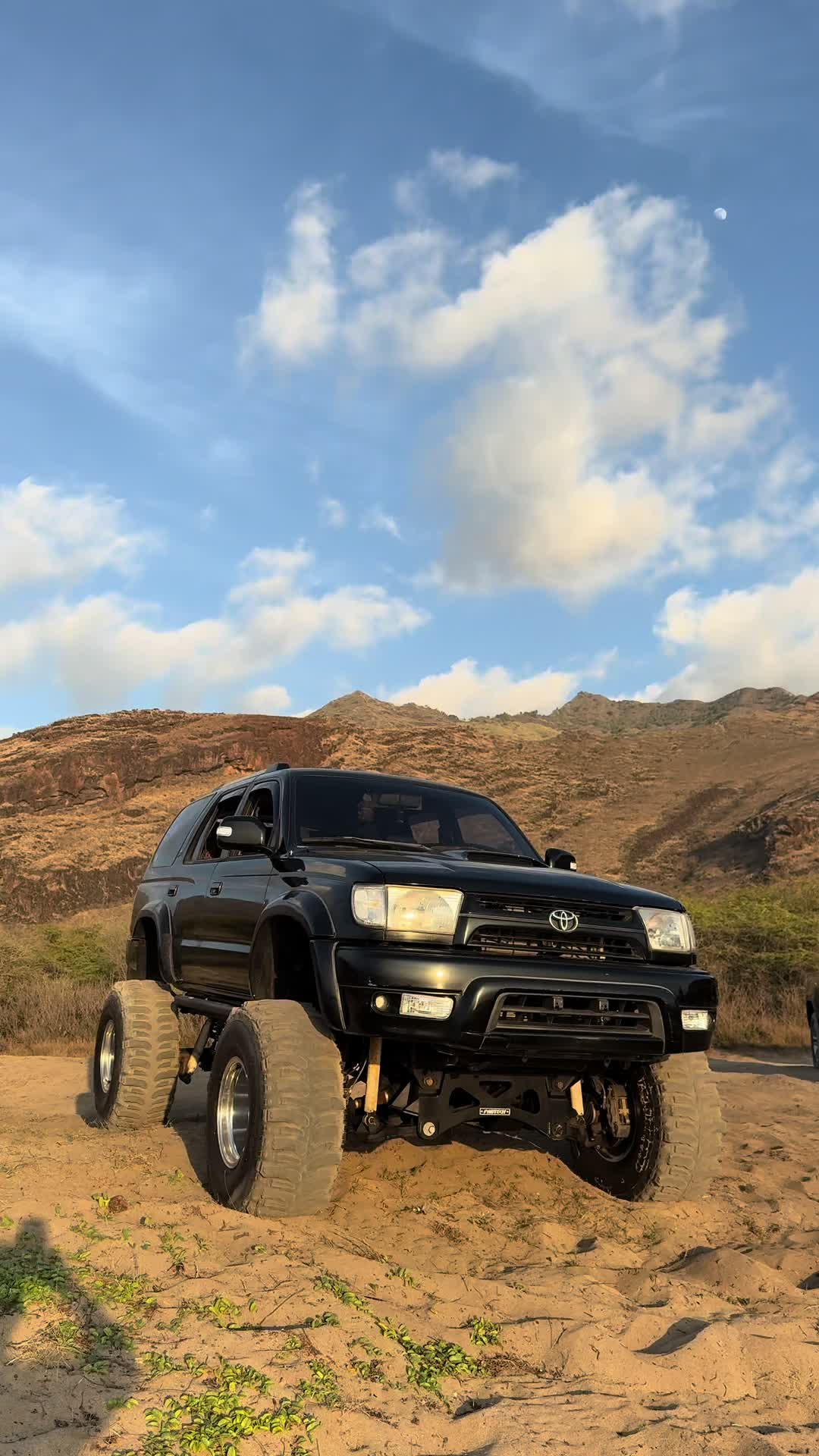 @markbooyet