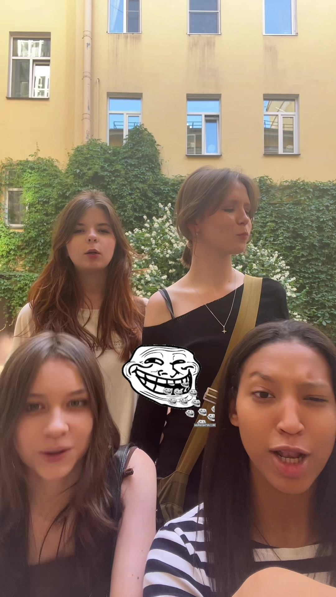 @traava ༒