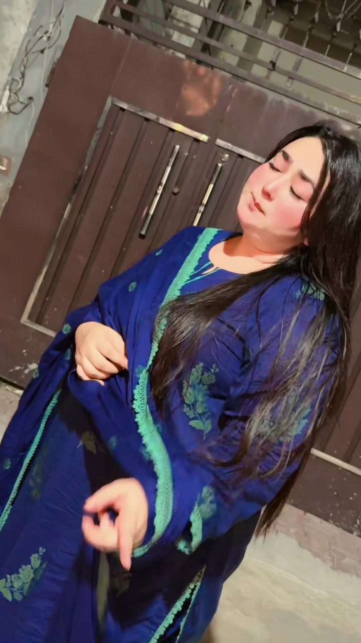 @ثمرہ احمد 🎭🇵🇰🇰🇼🇦🇪