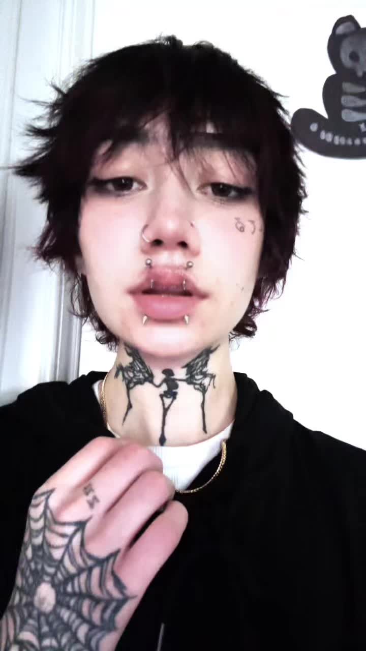 @xknifey