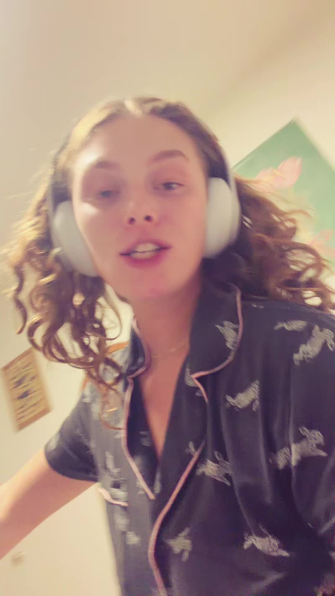 @lilyoneill24
