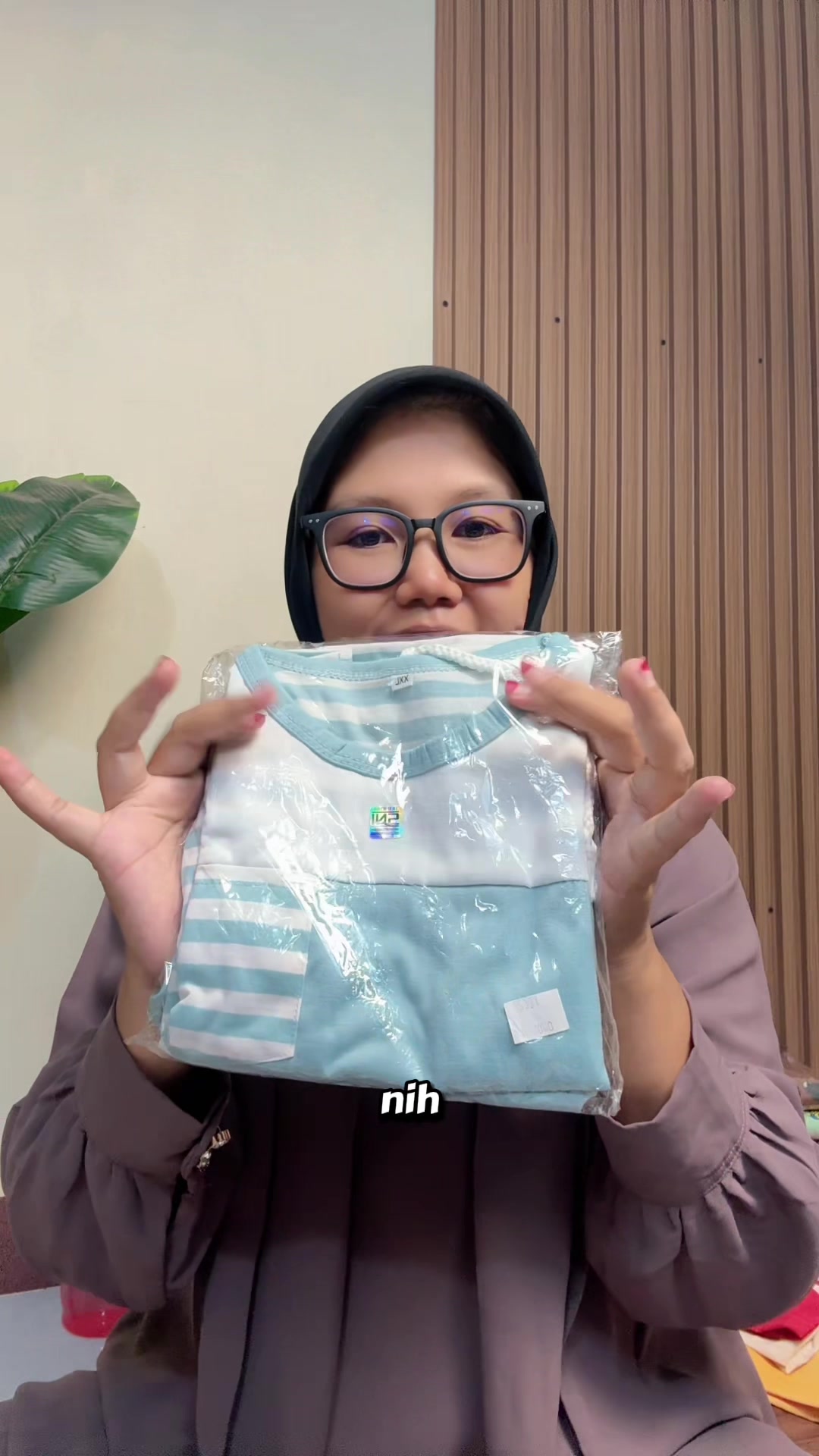 @Mama.aleshaputri