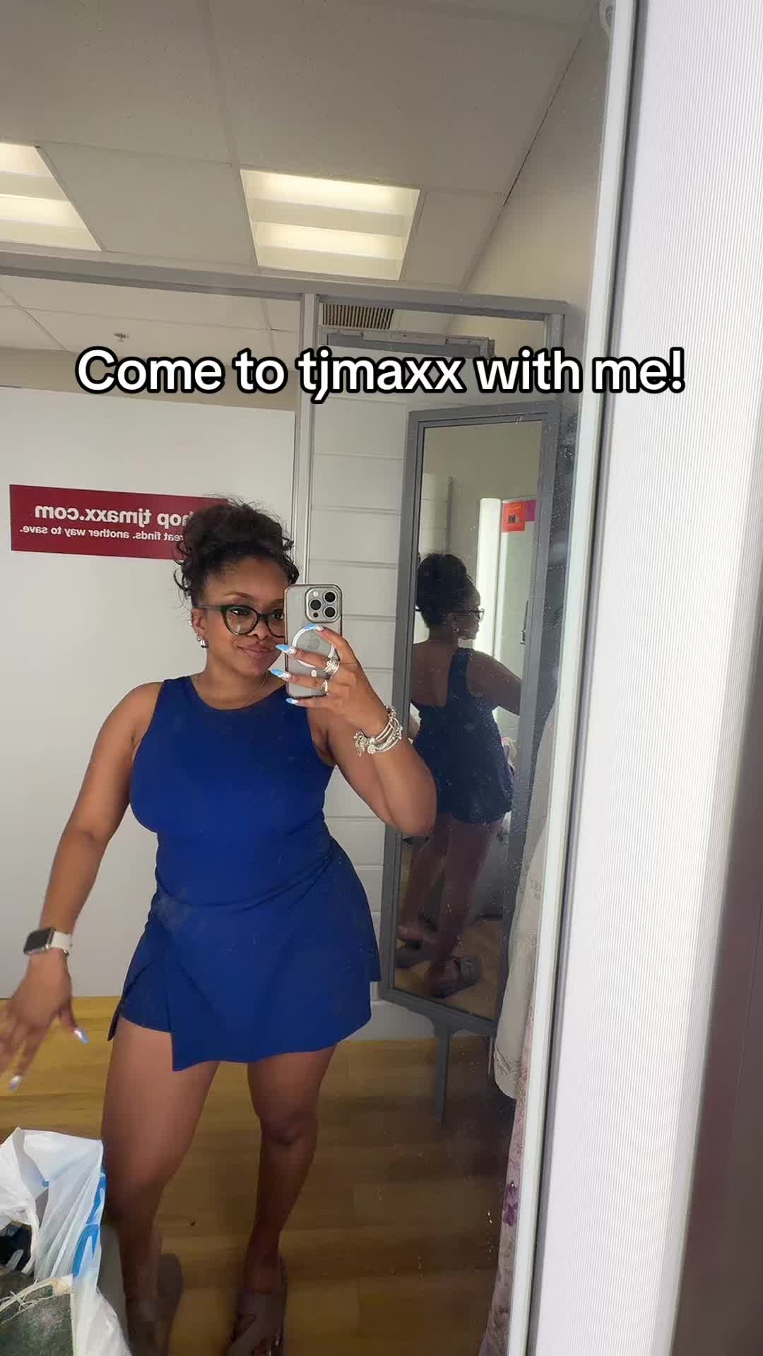@Nikia J. | Style & Beauty