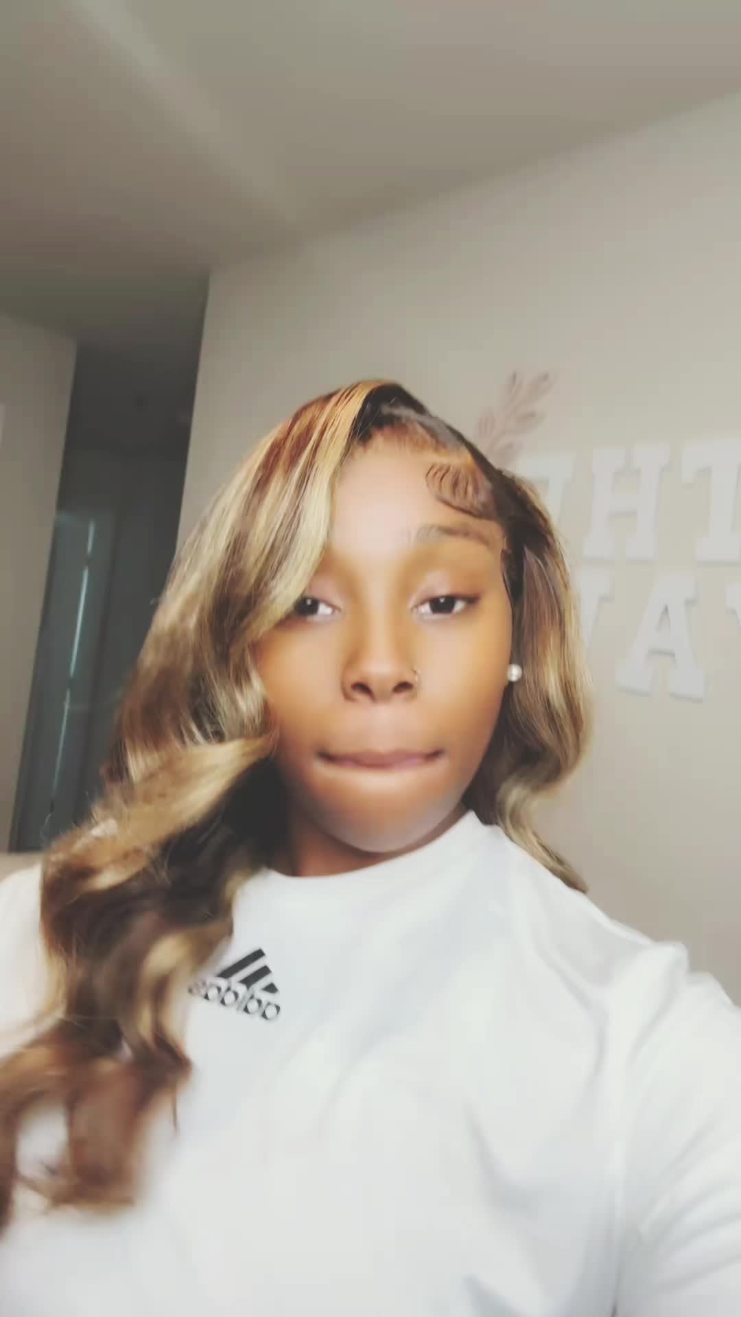 @theiyannanicole