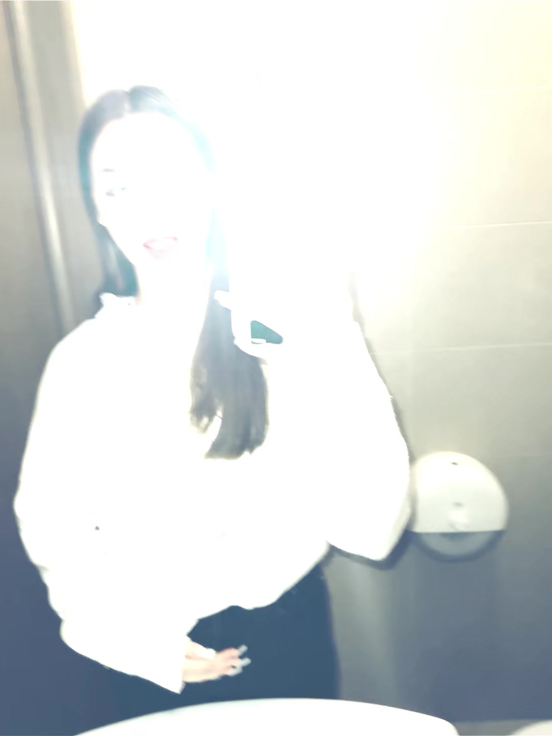 @🫨