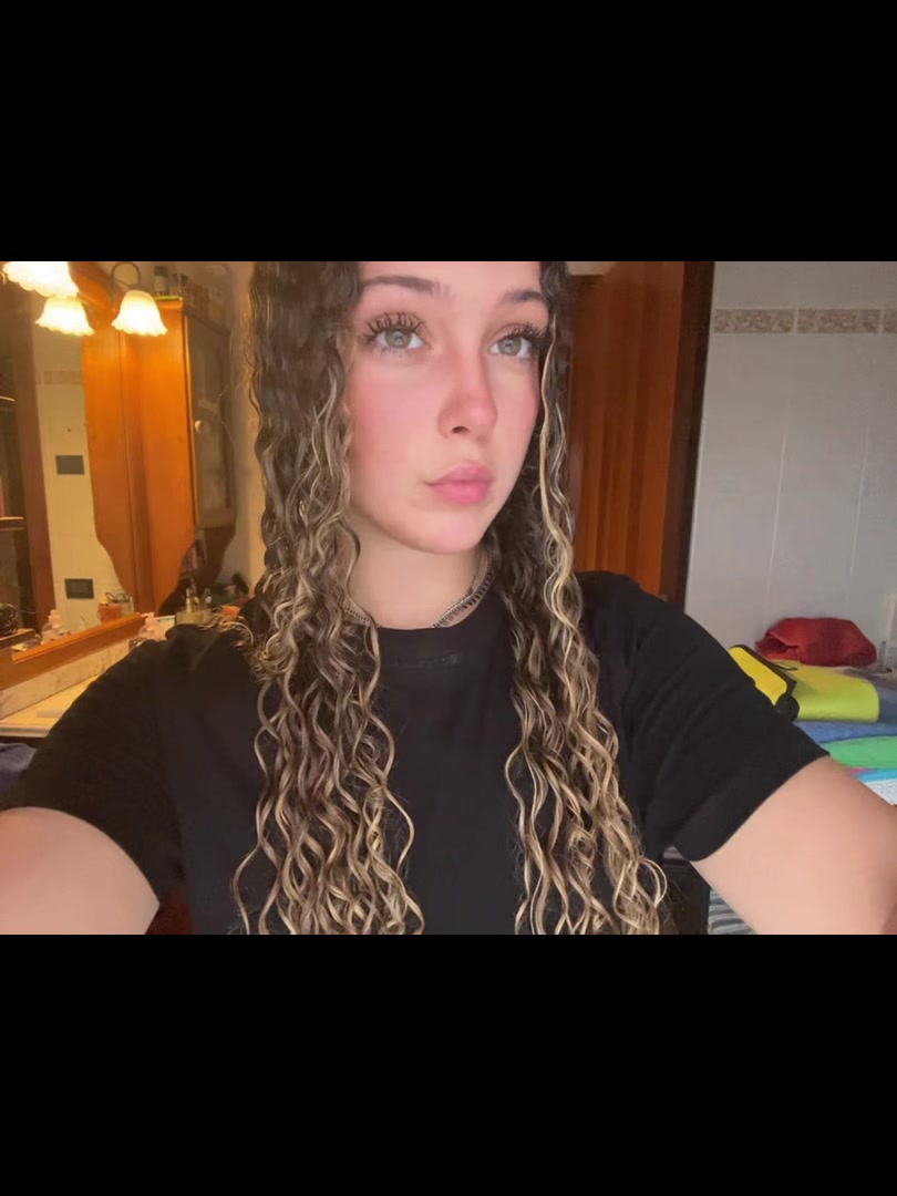 @annaaderossi