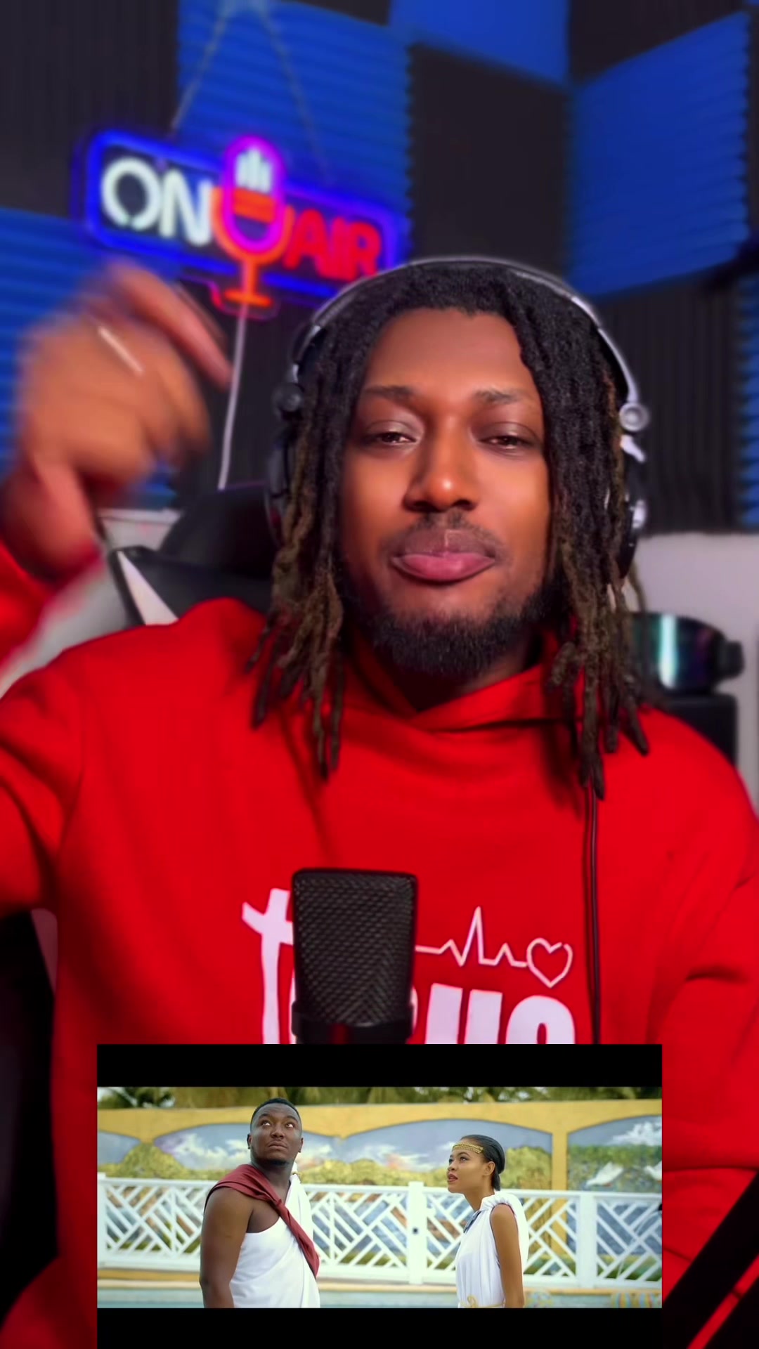 @𝐏𝐲𝐯𝐨 𝐎𝐧 𝐓𝐡𝐞 𝐌𝐢𝐜🎙️