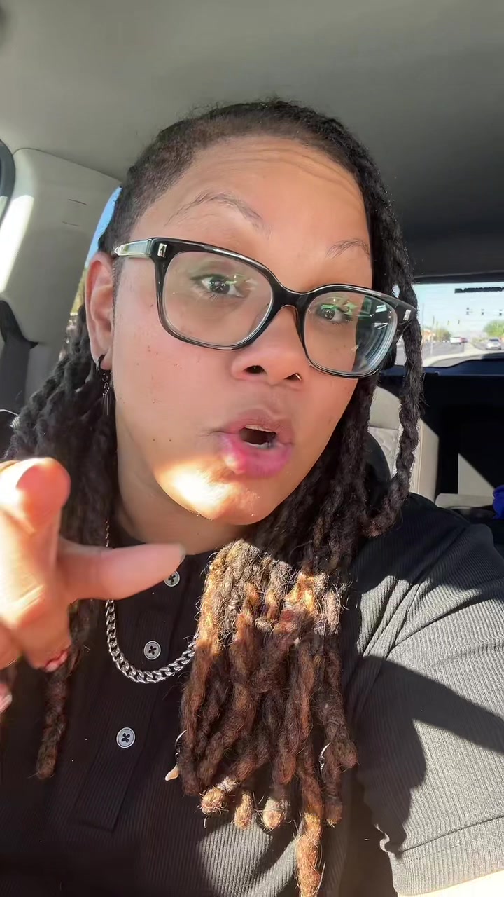 @yupitsgmarie