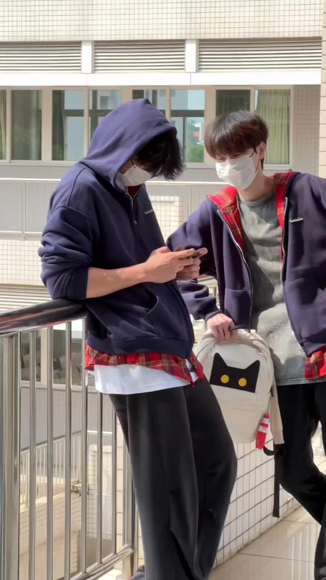 @. Y/L 🍼