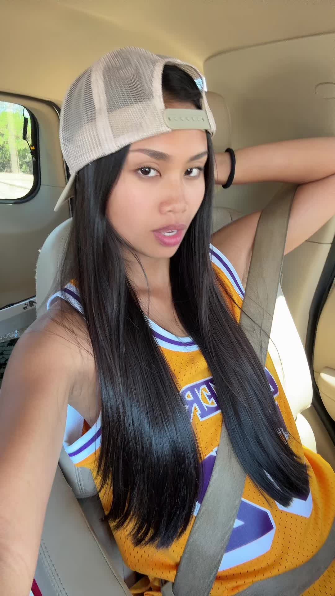 @reesealzona