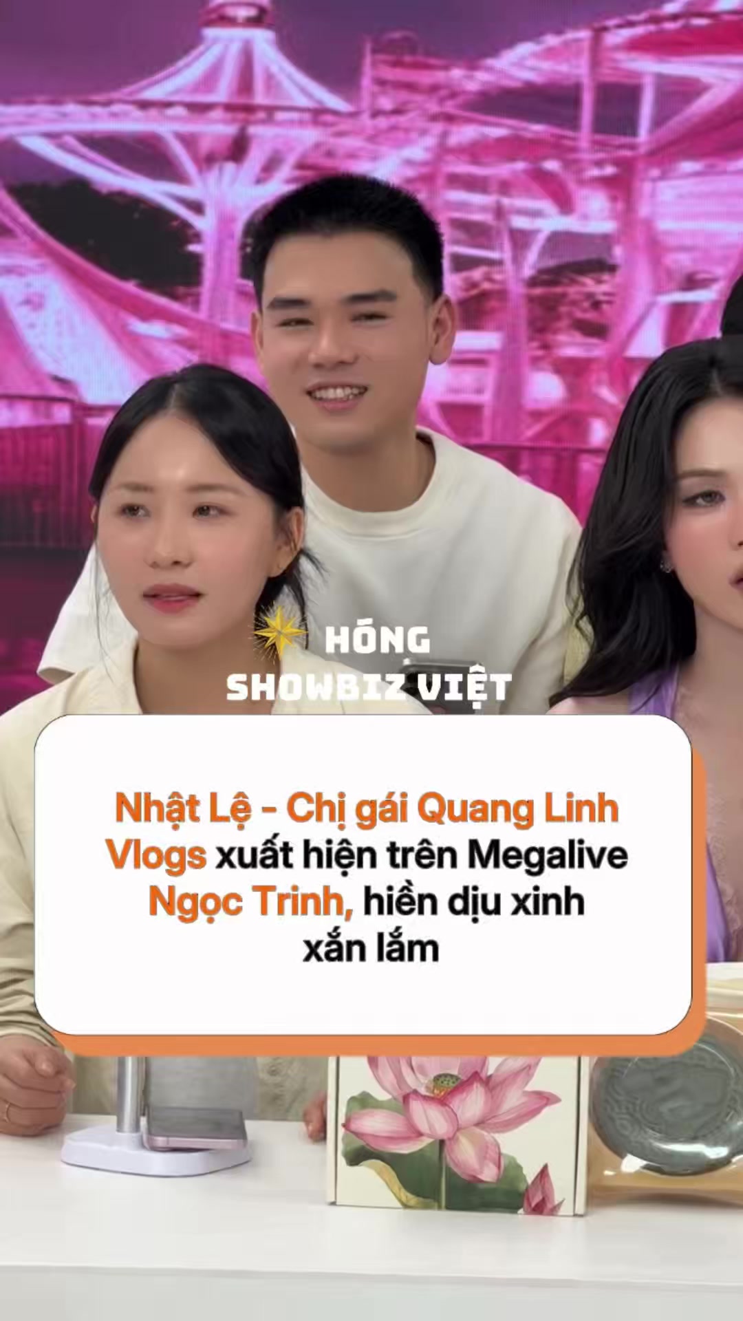 @H&oacute;ng Showbiz Việt
