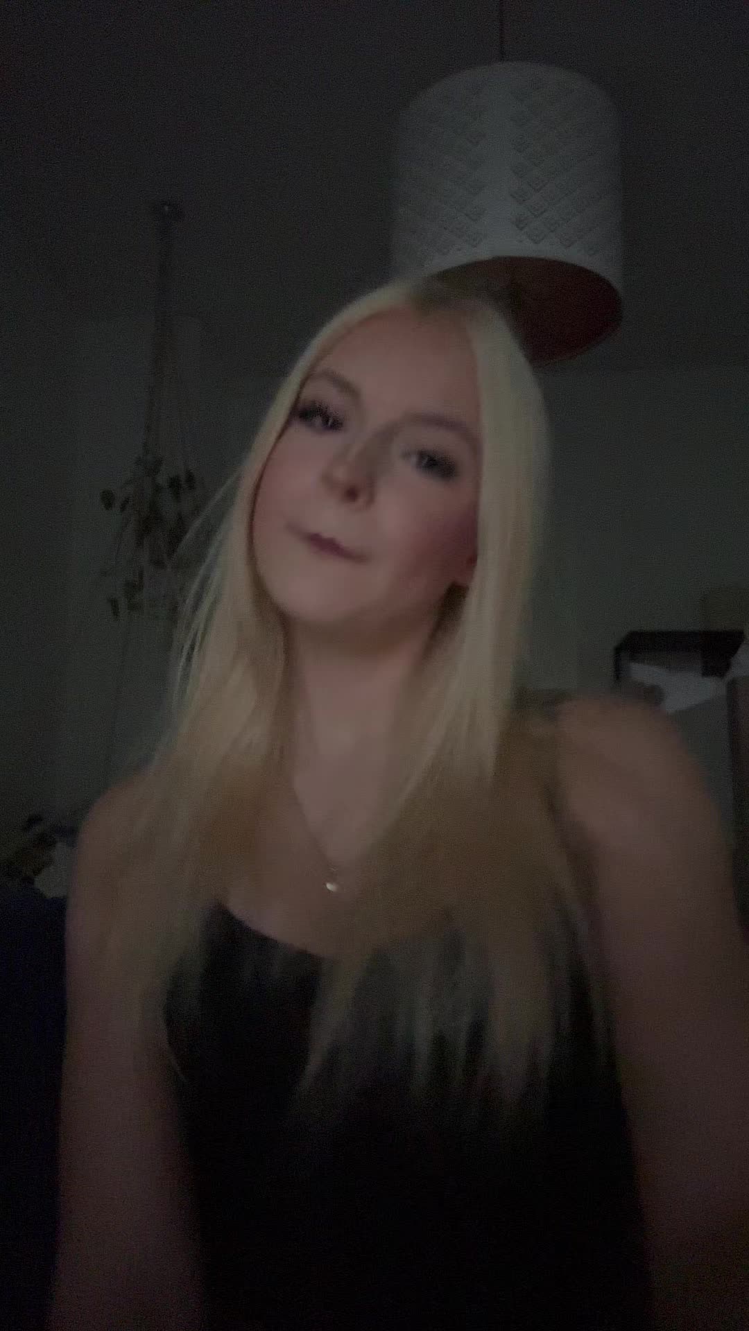 @𝙻𝚊𝚛𝚊