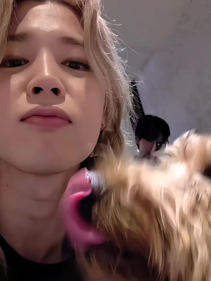 @k◕‿◕k