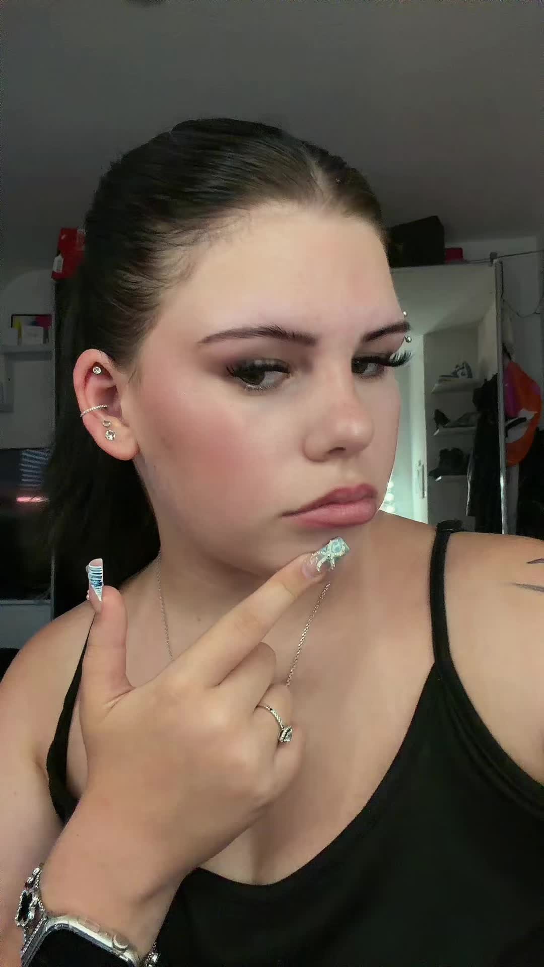 @𝐸𝑙𝑒𝑛𝑎💋