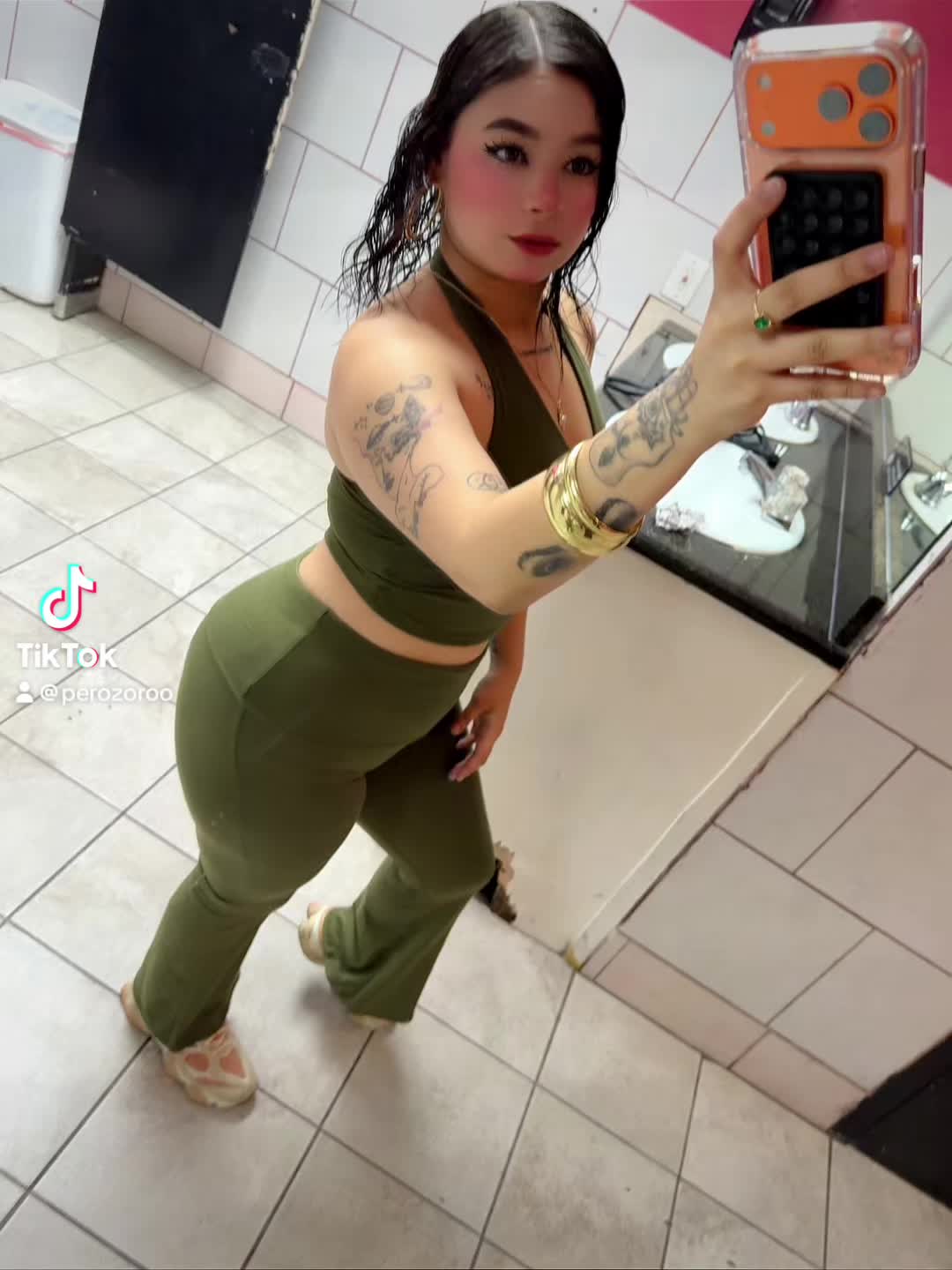 @Roo๐