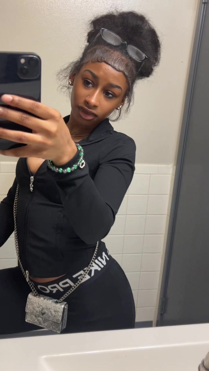 @LIL NU🥧